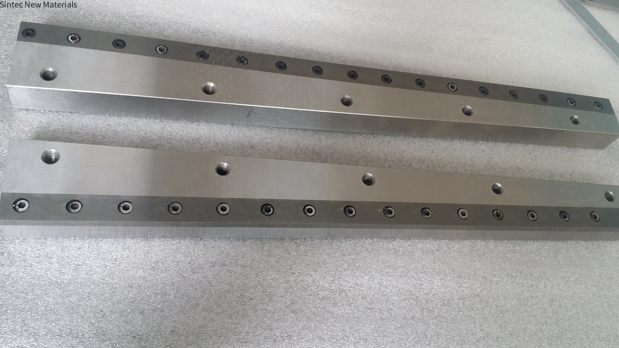 Insert with carbide Cutters